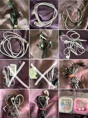 Mixed Black and White Cell Phone Earbuds & Cables-price of each